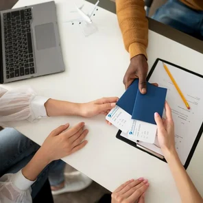 Оформление ПМЖ (постоянного места жительства)